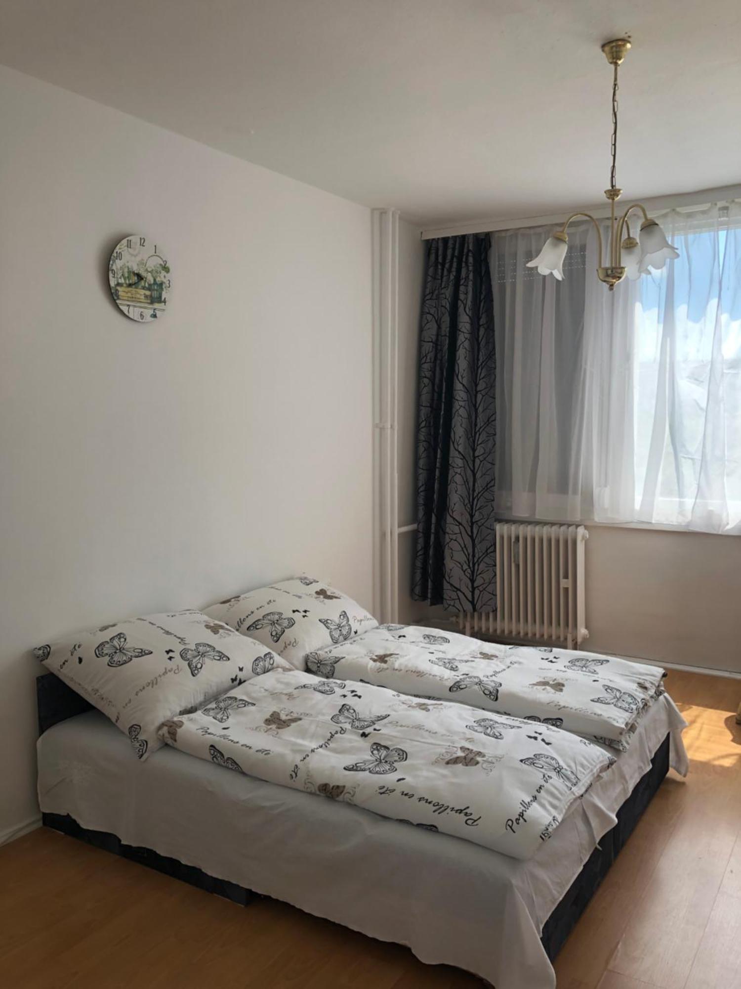 Juti Apartman Eger Ngoại thất bức ảnh